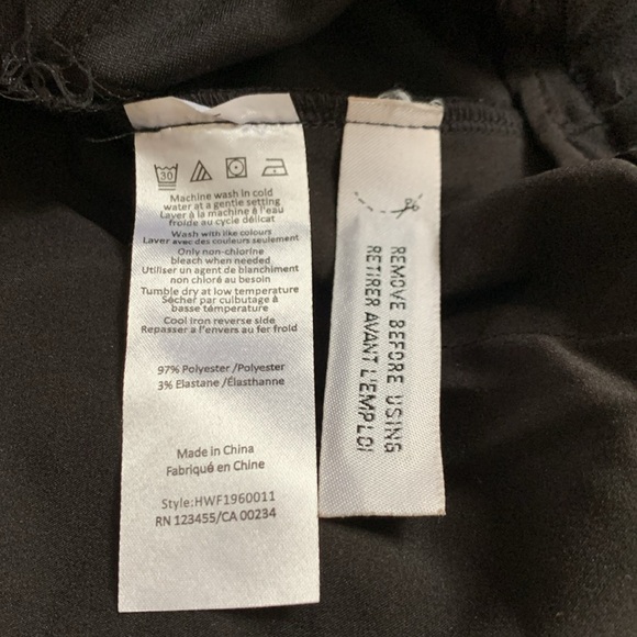 Halston Wide Leg Pull On Pants in Knit Crepe - Picture 6 of 6